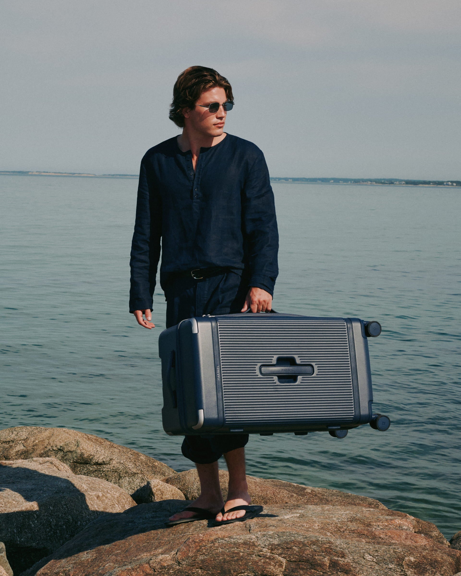 Paravel Aviator Trunk - Bar Harbor Navy (Navy)